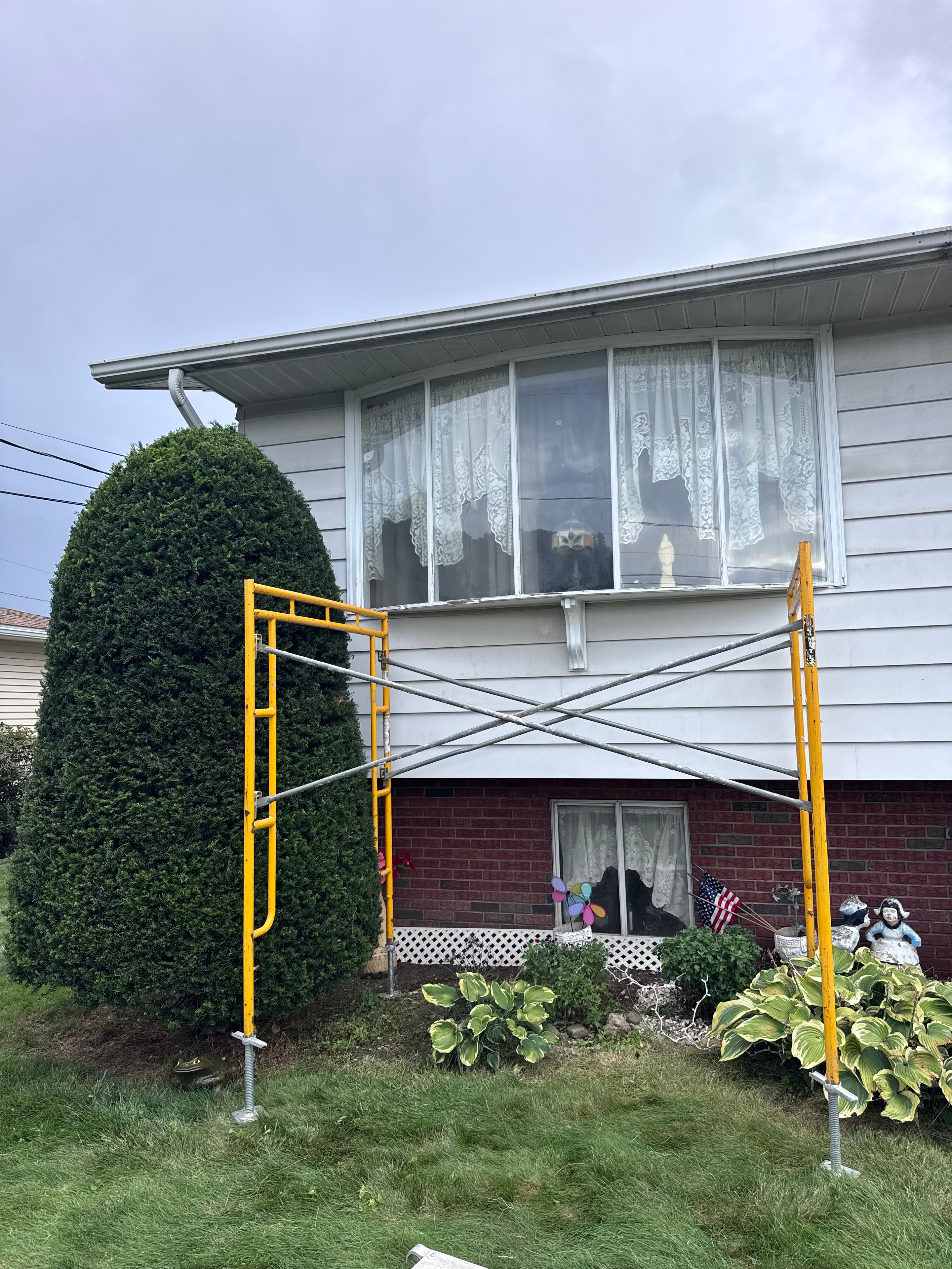 Bay Window Replacement — before installation